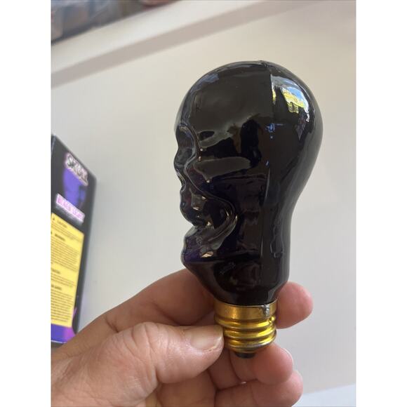 VTG Skull 90’s Purple Black Light Bulb Goth Gothic Scary Blacklite Halloween 3D - Picture 4 of 14